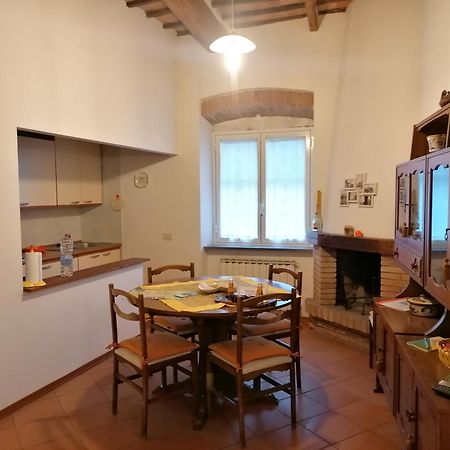 Residenza Le Ortensie 托迪 外观 照片