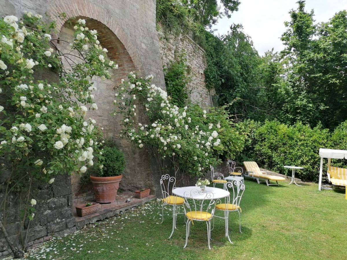 Residenza Le Ortensie 托迪 外观 照片